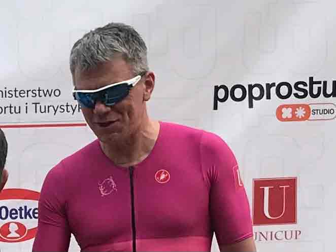 Podium d’un athlète Unicup lors du triathlon